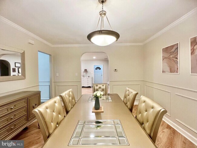 Photo - 17 Davis Ave