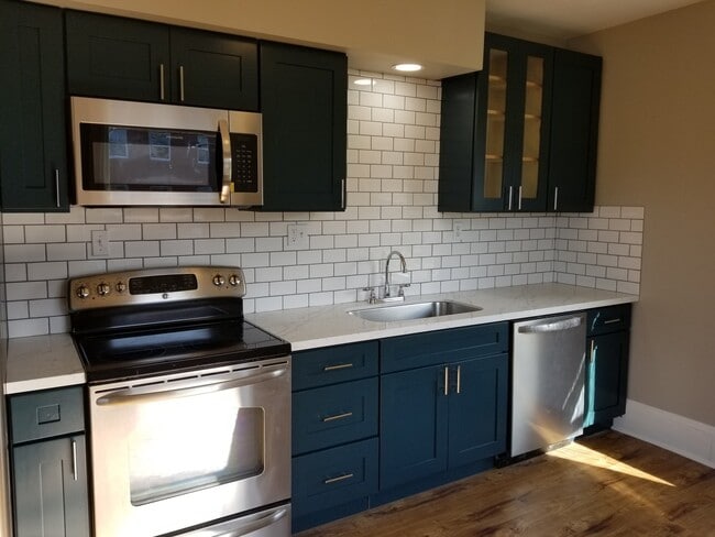 Photo - 2117 SE Hawthorne Blvd Unit 2117 B