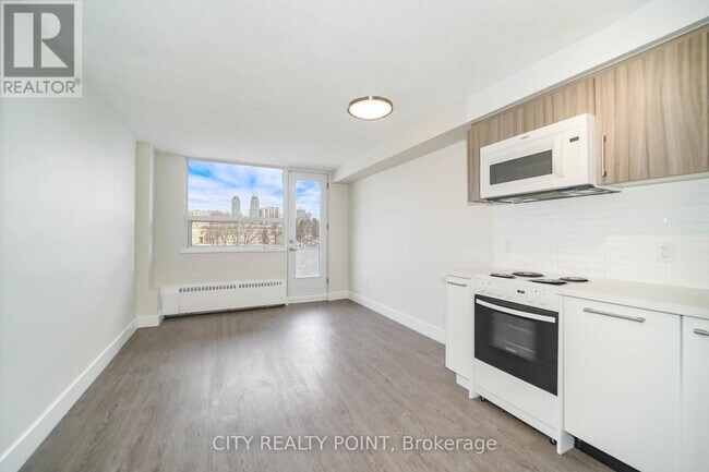 Photo - 1500 Bathurst St Unité 607