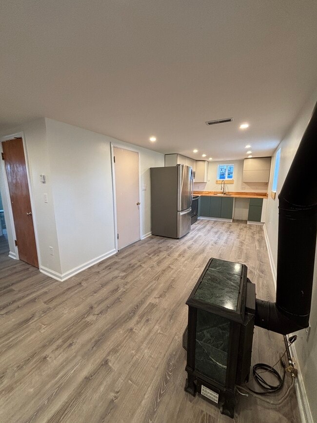 Building Photo - 506 S 14th Ave