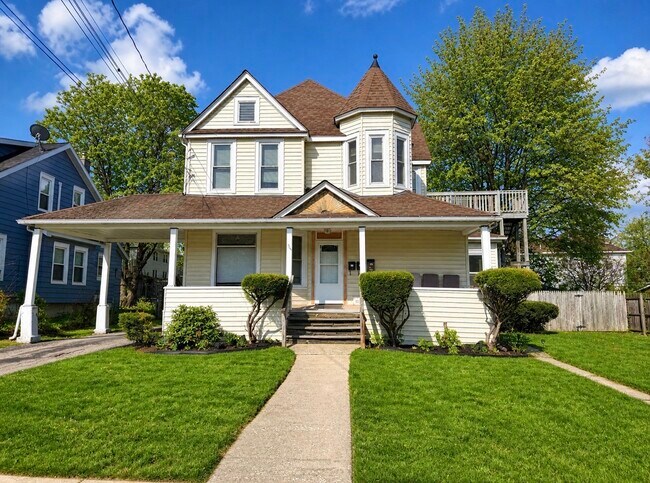 Photo - 129 Helen St Unit 1