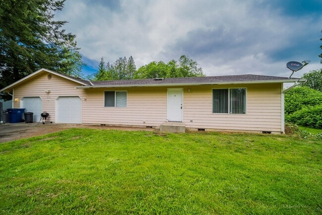 Building Photo - 8125-Rothfuss Unit A