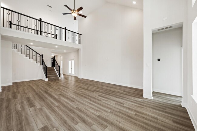 Photo - 5702 Diamond Dust Dr