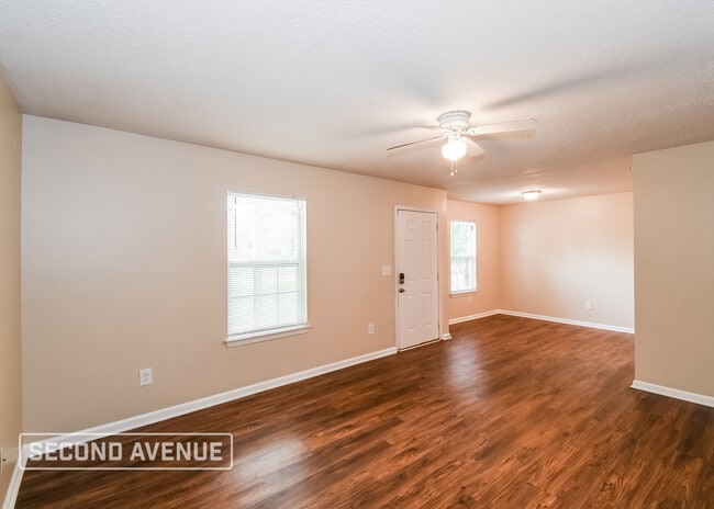 Photo - 8825 6th Ave