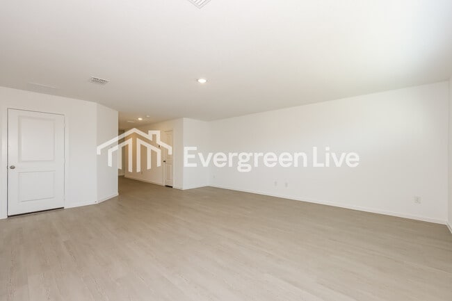 Photo - 10536 Desert Hawk Cir