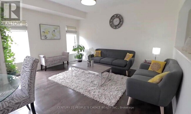 Photo - 13 Skelton Cres