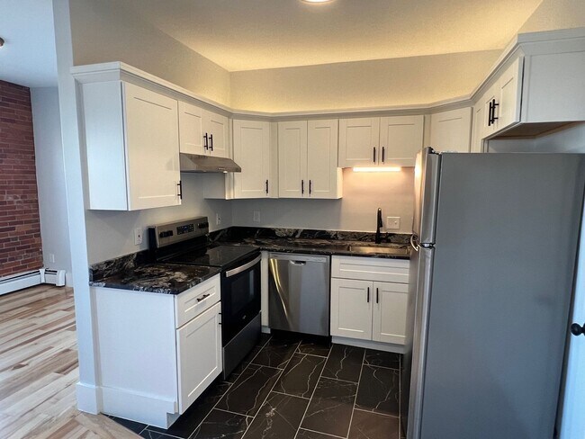 Photo - 105 Main St Unit 305