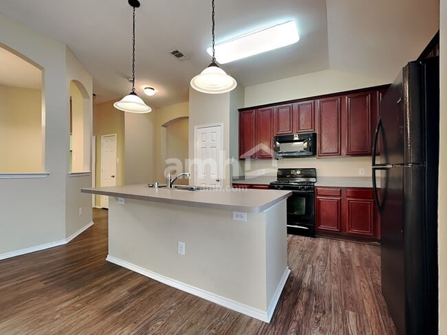 Photo - 406 Fireberry Dr