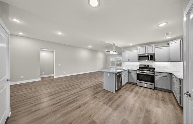 Photo - 1100 Moonrise St