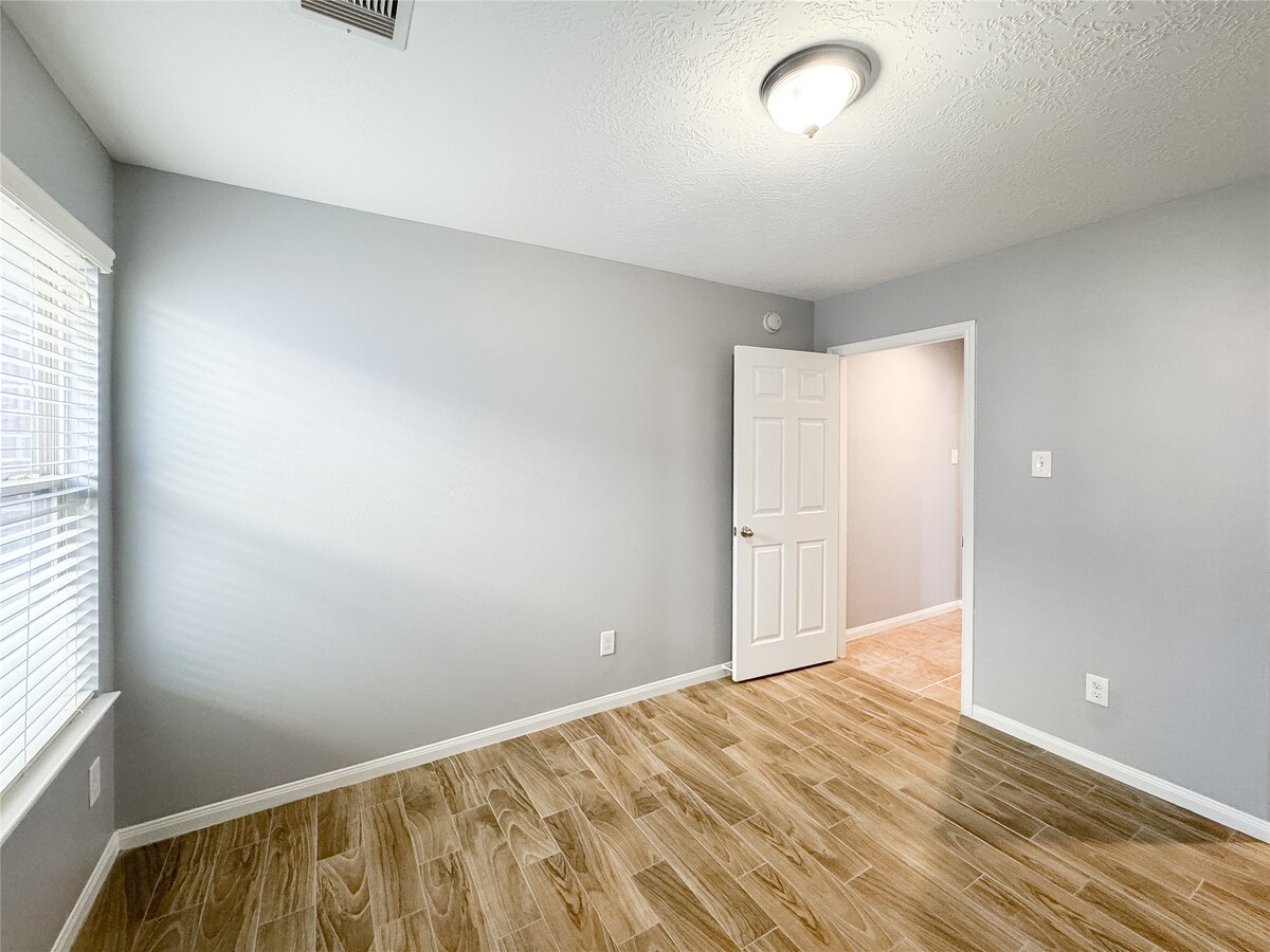 Photo - 19214 Garrett Knolls Ln