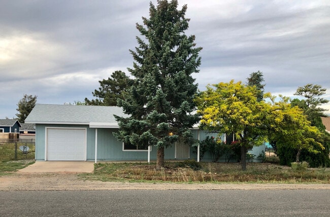 Building Photo - Two Bedroom + Office/Den in Prescott Valley Rental