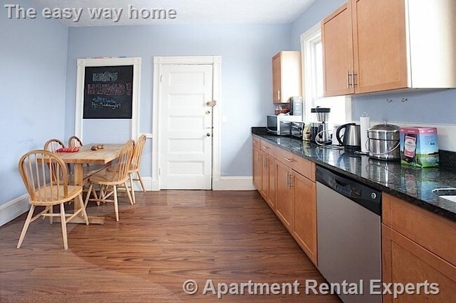 Photo - 3 Kinnaird St Unit #3