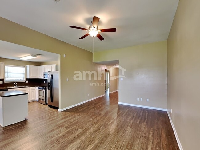 Photo - 3926 Cloudbluff Ln