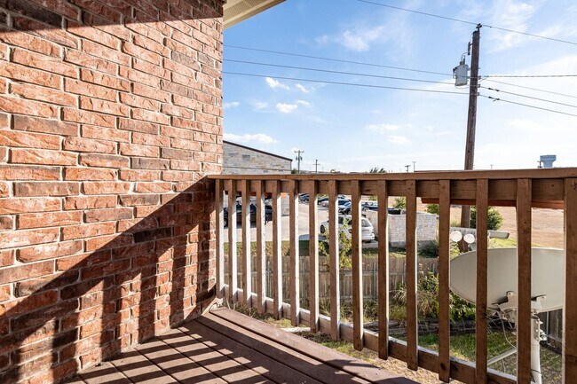 Photo - 311 Rawhide Loop