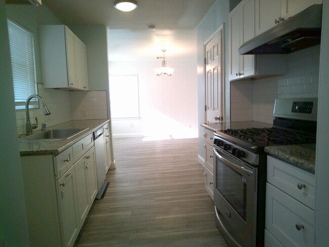 Photo - Ashby St Unit 1