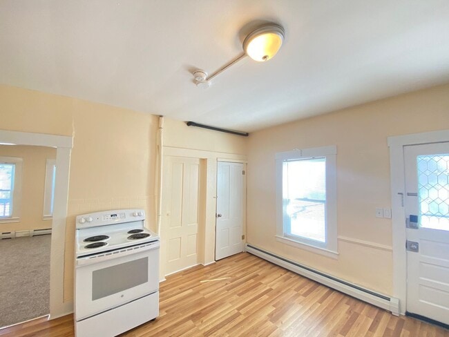 26 High St Unit 1