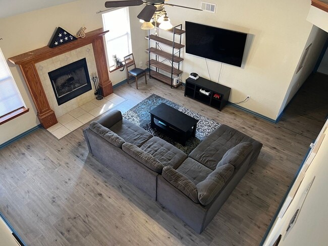 Photo - 1637 NE 35th St