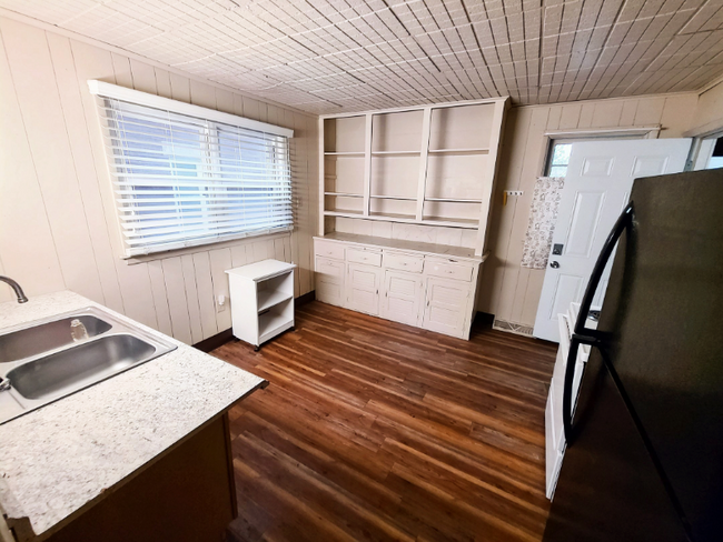 Photo - 3116 Peach St Unit Apt 2