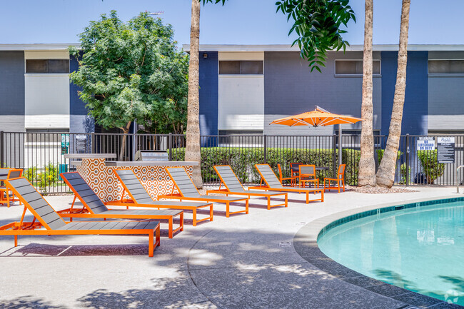 Remodeled Pool - The Heights on Lemon Apartments