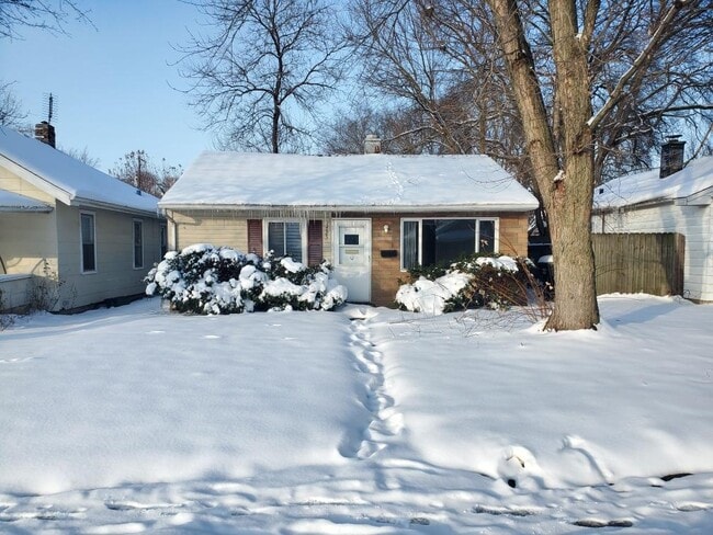 Photo - 1725 E Calvert St