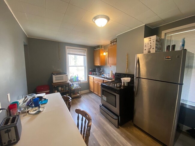 Photo - 156 Warner St Apartment