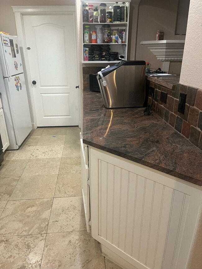 Kitchen - 7400 W Flamingo Rd Unit 1029