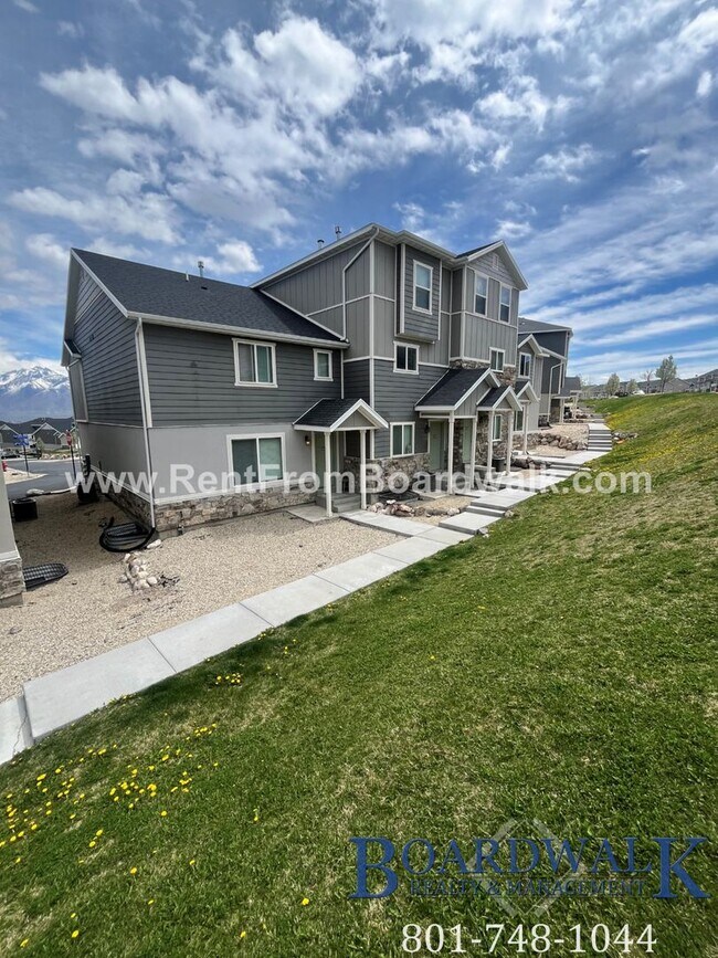 Photo - Large Herriman 3 Bed 2 Bath Town Home!
