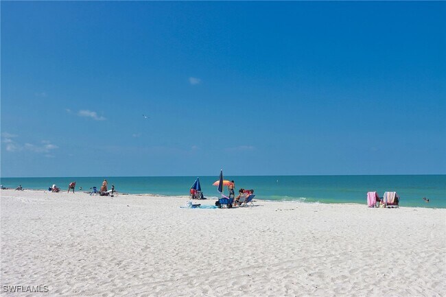 Building Photo - 26000 Hickory Blvd Unit 701