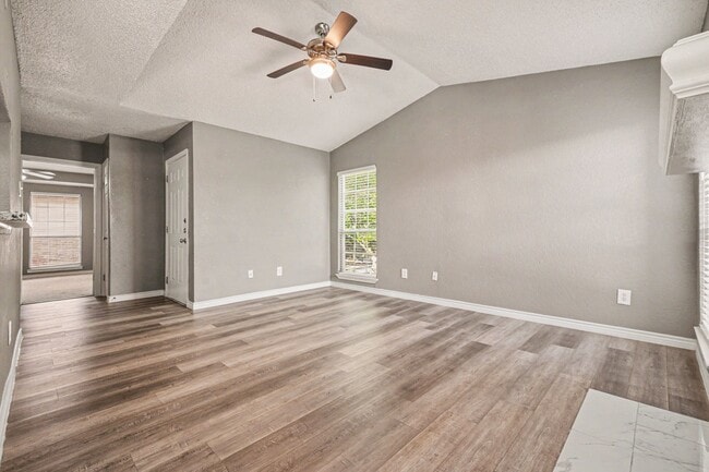 Photo - 3645 W Northgate Dr Unit 201