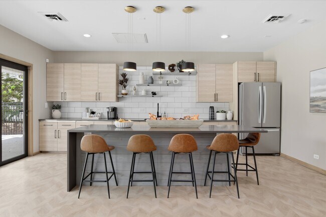 Deer Valley Apartments