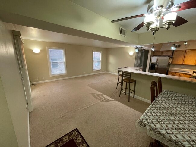 Living room - 1760 Bristol Walk Condo Unit 1760 Bristol Walk #E