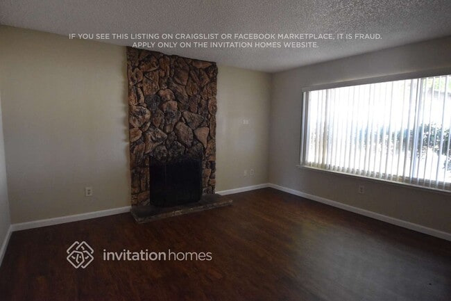 Photo - 9926 Burline St