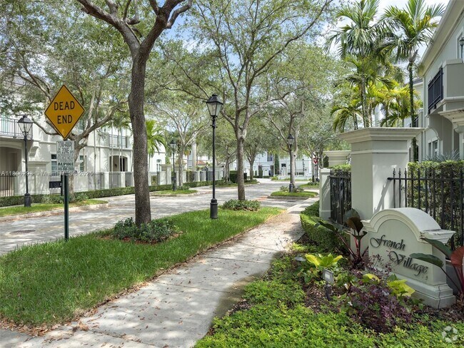 Building Photo - 10170 SW 75th Pl Rental