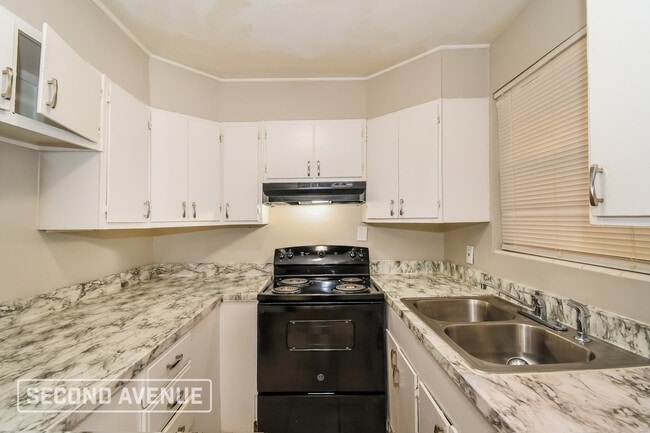 Photo - 4508 Tango Ln W