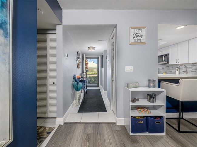 Photo - 120 Caryl Way