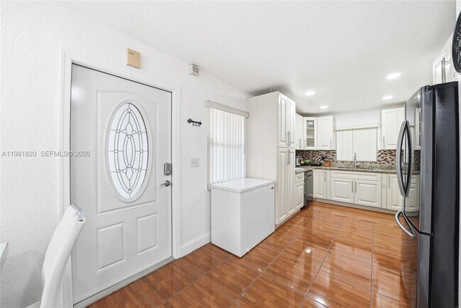 Photo - 2875 NW 9th Ct