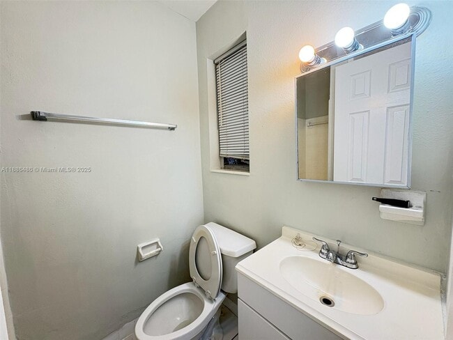 Photo - 1051 NW 26th Ave