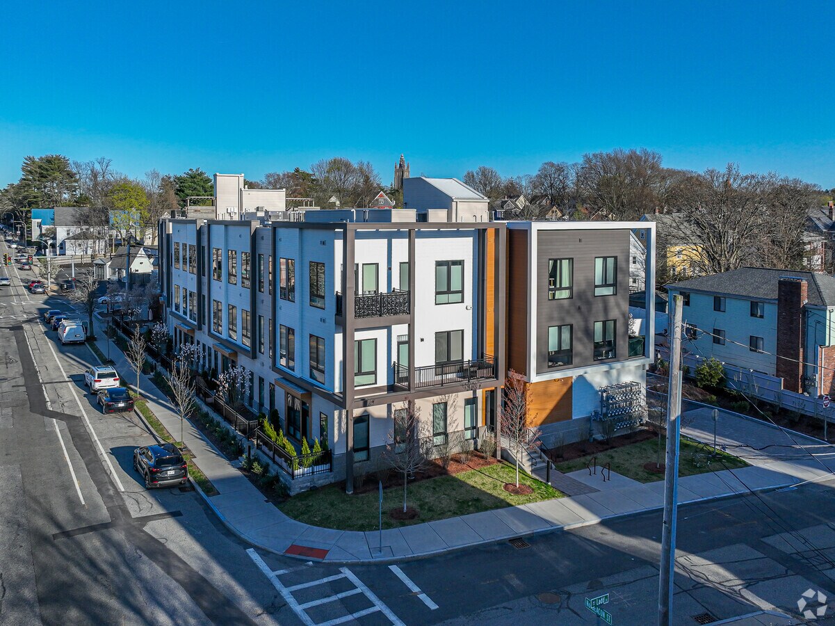 101 N Beacon St alt - 101 N Beacon St