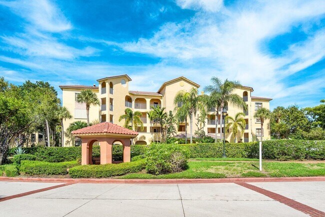 Photo - 300 Uno Lago Dr Unit 304