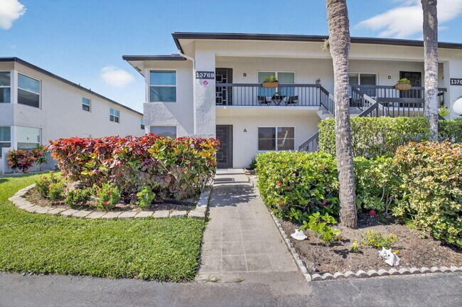 Building Photo - 13769 Date Palm Ct