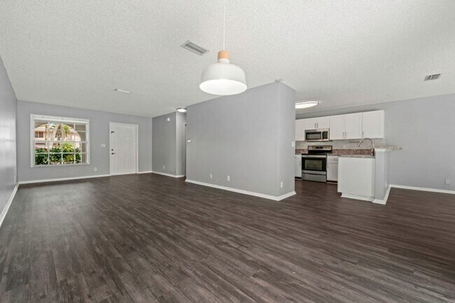 Photo - 3464 Commodore Ct