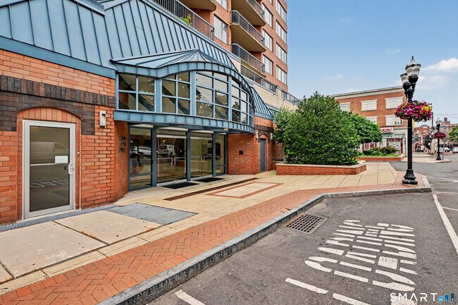 Photo - 25 Forest St Unit 7F
