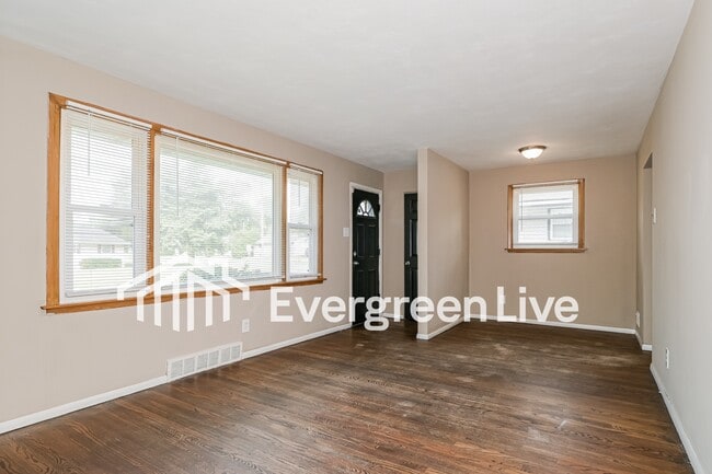 Photo - 20 Florissant Park Dr