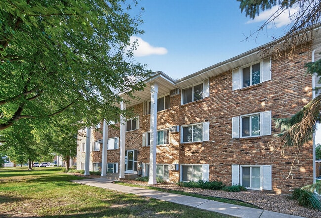 Photo - Rosco Apts- 2710 Unit 303
