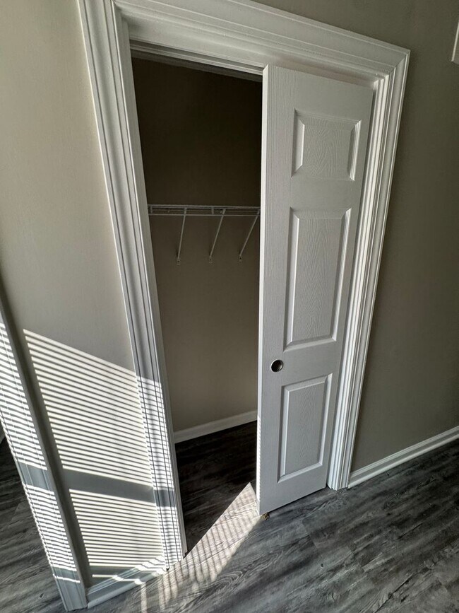 Photo - 207 New Petersburg Dr Unidad B