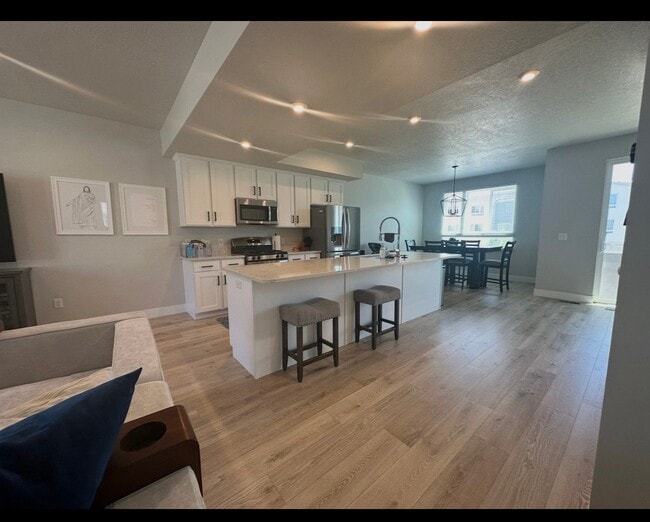 1023 W State Rd