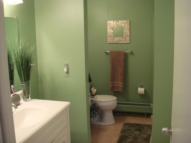 Bathroom - 1205 Island Dr Unit 204