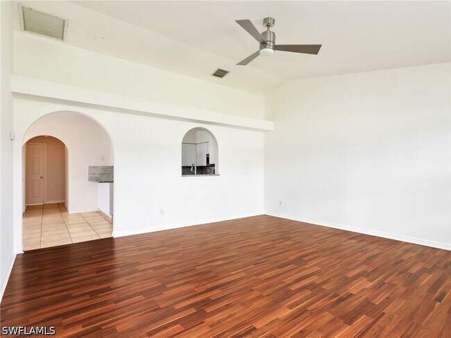 4150 Tarpon Ave