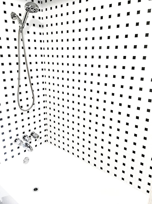 Photo - 254 W Main St