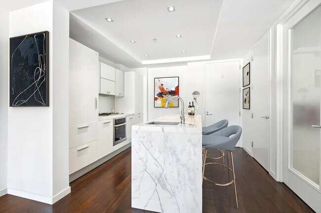 Photo - 444 W 19th St Unit 603